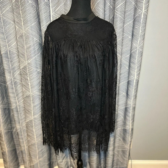 EUC Beautiful 4XL Lace Blouse (Fits like 3XL) - Picture 2 of 4